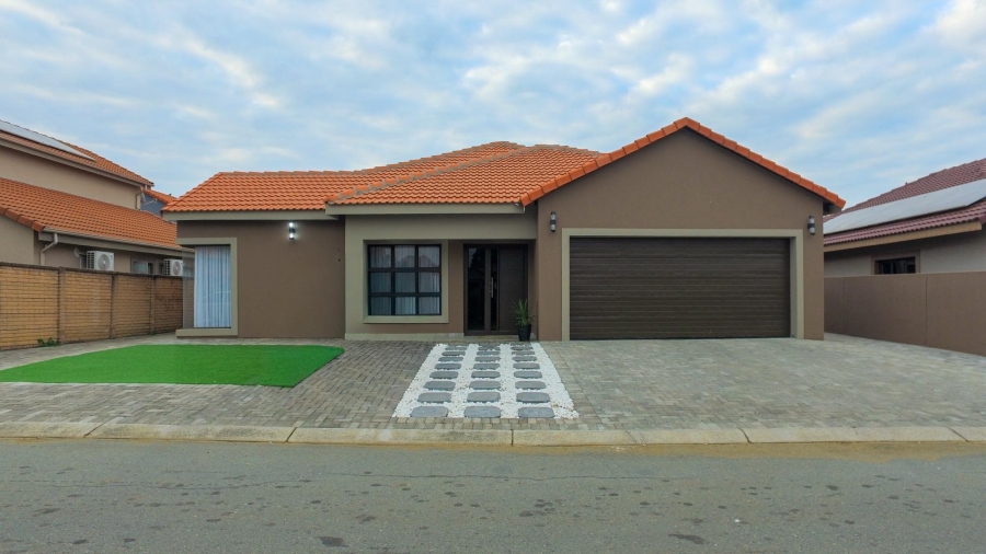 4 Bedroom Property for Sale in Waterkloof East North West